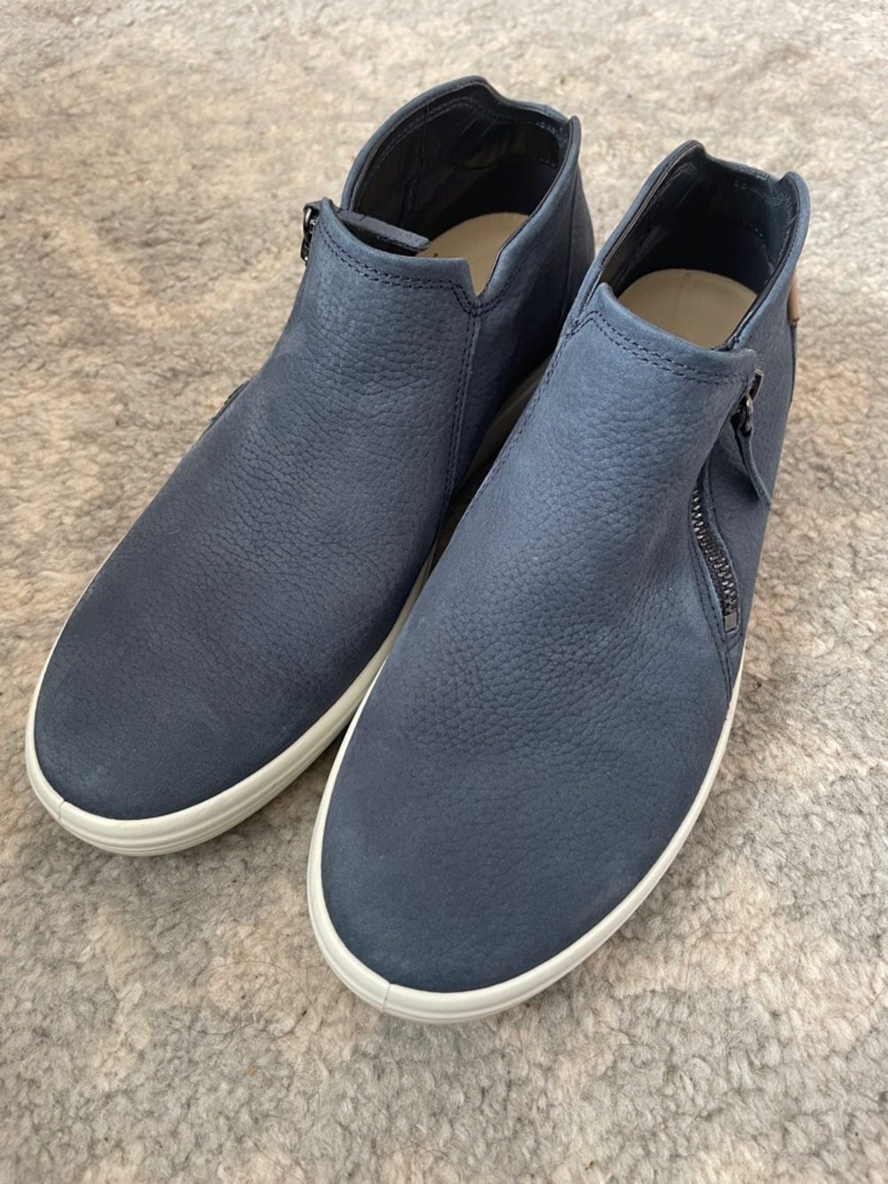 Women Ecco Soft Blue Low Boot - Size 9